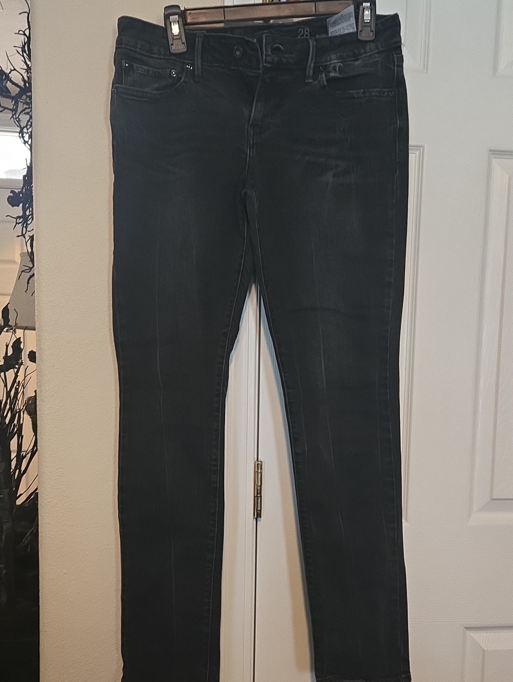 Levi's Women's Skinny Jeans in Black